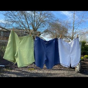 Linen shorts with pockets